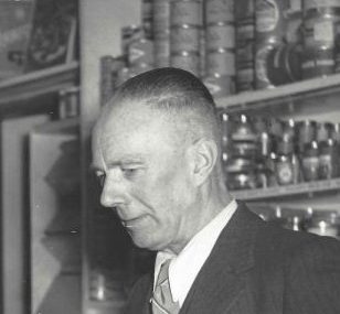 Edward G Nightingale
