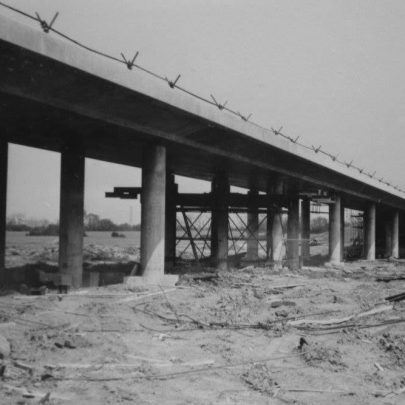 The building of Canvey Way