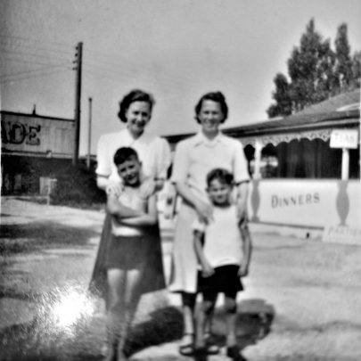 Mike with his mum and aunt in front of the Pavilion | Mike Barker