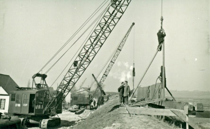 Building the seawall 1953