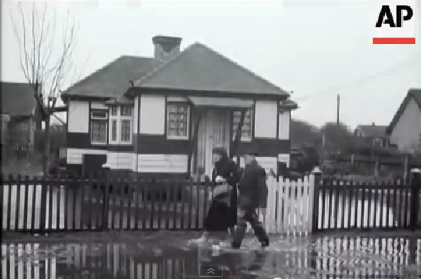 Canvey Island Flood Risk , Flood of 1953: Canvey Island defiant in face ...
