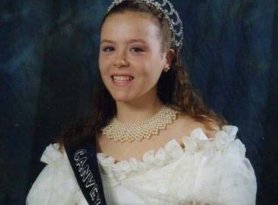 The last Carnival Queen Amy Seaton 1999-2000