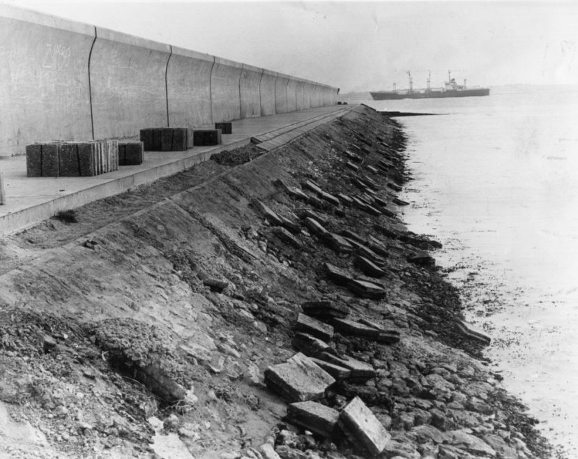 Dated Sept 1981 showing the building of the sea defences | Echo Newspaper Group