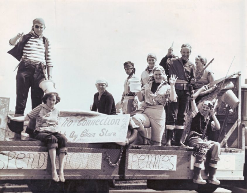 Canvey's Lifeguards as the 'Vulgar Boatmen'