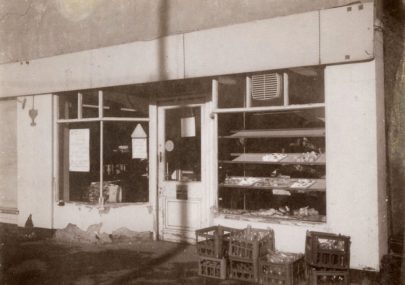 Another Photo of Stevens Bakers