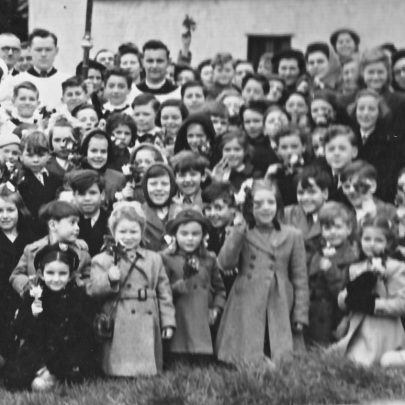 Canvey Children outside St Katherine's