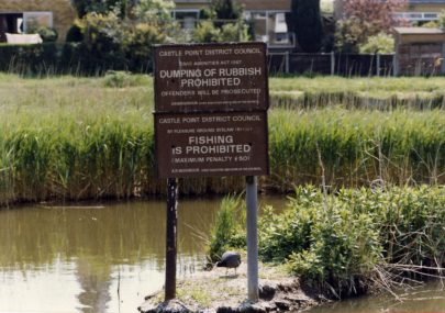 Old Lakeside Sign