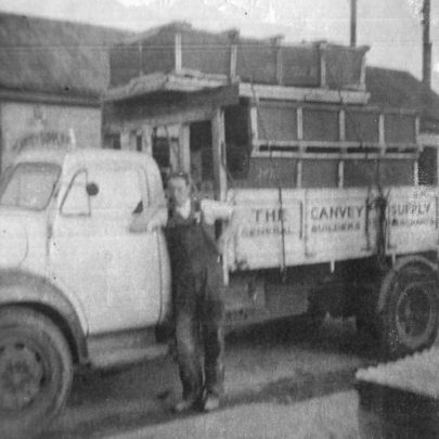Old picture of the Canvey Supply Lorry | ©Lawrence Family